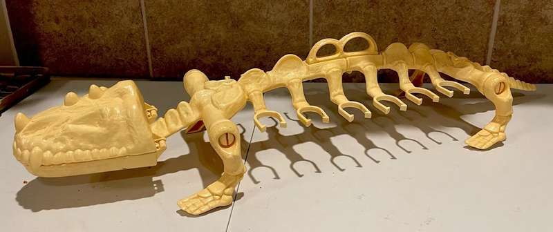 Battle Bones complete, vintage MOTU / He-man action figure