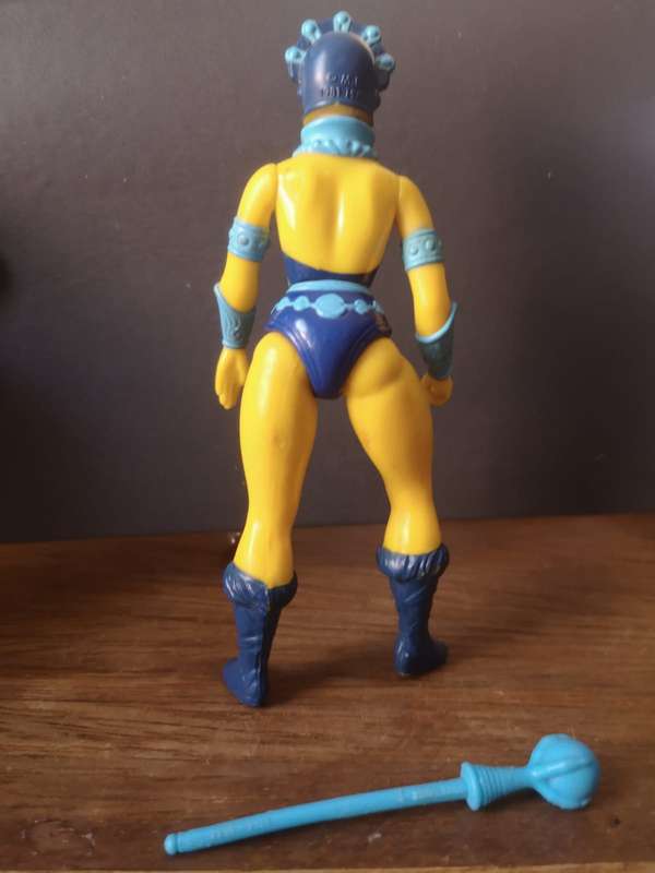 Evil Lyn complete, vintage MOTU / He-man action figure