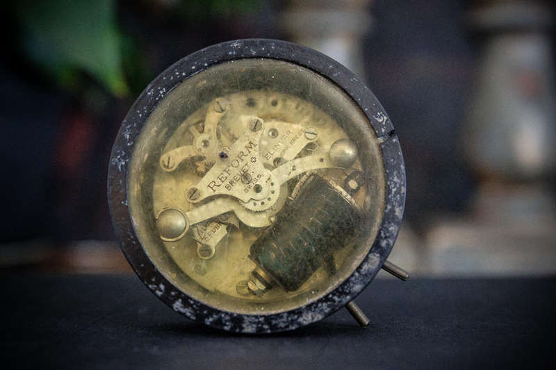 Antique "Reform" Swiss-Made Pressure Gauge - Unique Industrial Decor/Collector's Item