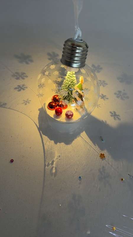 Christmas Ornaments Balls Plastic LED Bulbs Lights Pandent C