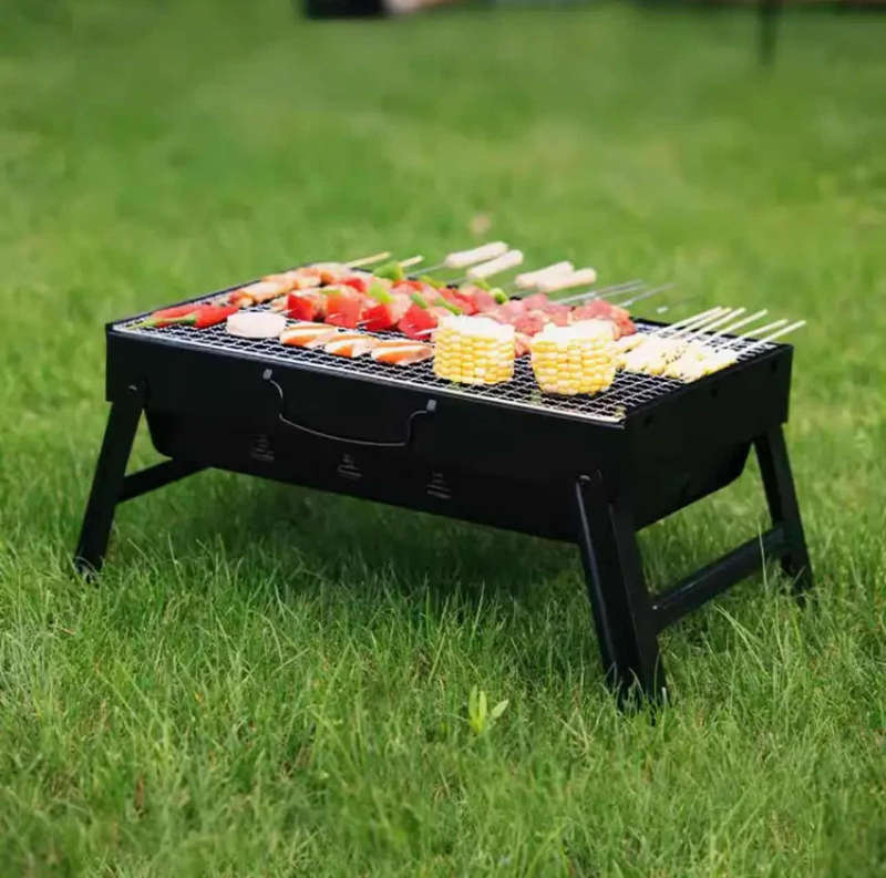 Small Picnic Barbecue Tool, Painted Iron Construction, Ideal for Patio & Outdoor Use