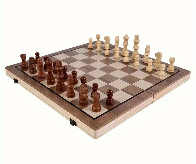 Wooden Chess Set with Magnetic Pieces
