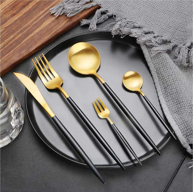 Exquisite 24 Piece Stainless Steel Cutlery Set - Rust-Resistant