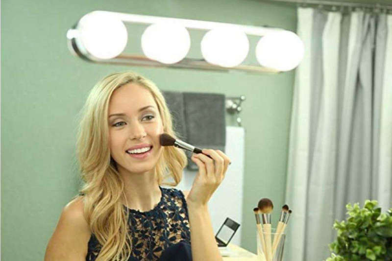 Cordless Make Up Lighting