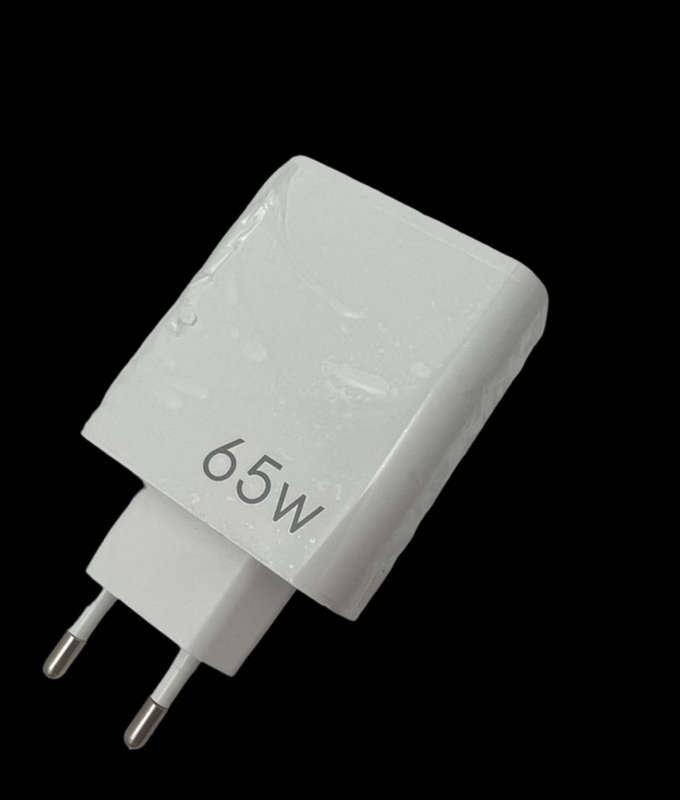 65W Fast Charger Adepter - 3USB+2PD