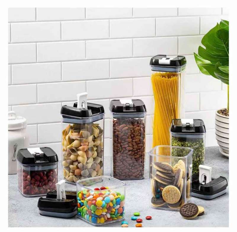 7PieceTransparent Lockable Plastic Food Storage Containers