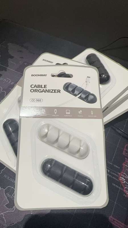 cable organizer /4 slot desktop cable Clip-black-white