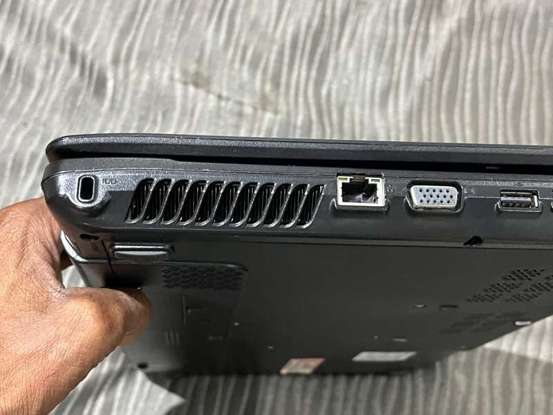 Lenovo G560 i3 Laptop ( Please Read)