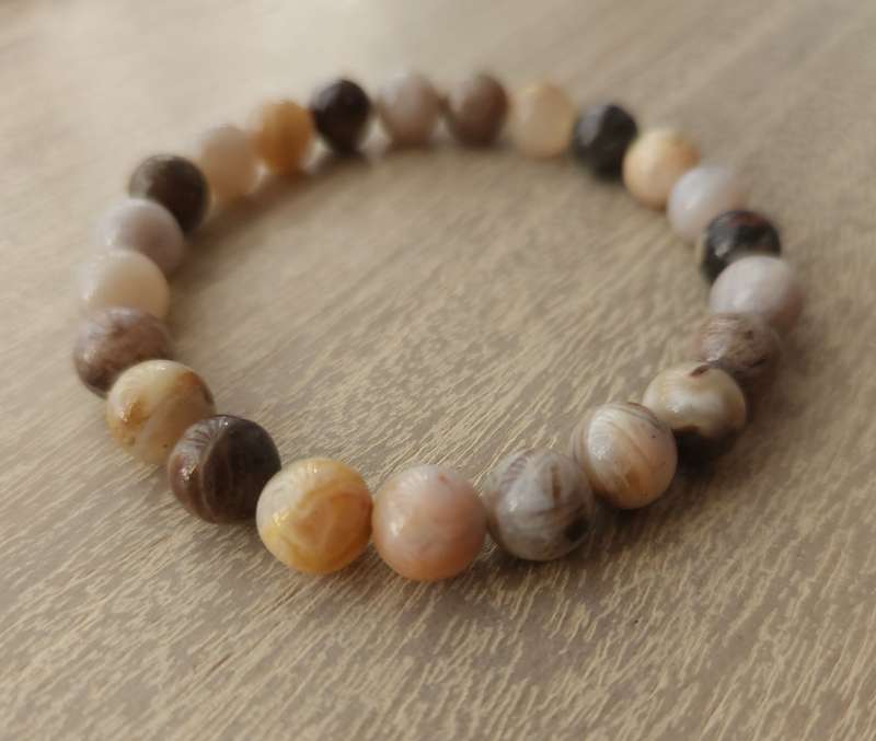 Bamboo Leaf Agate Bracelet - 8mm
