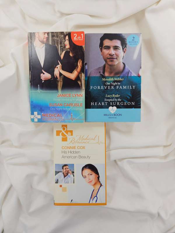 BOOK BUNDLE: 7x Mills & Boon Modern & Medical Romance