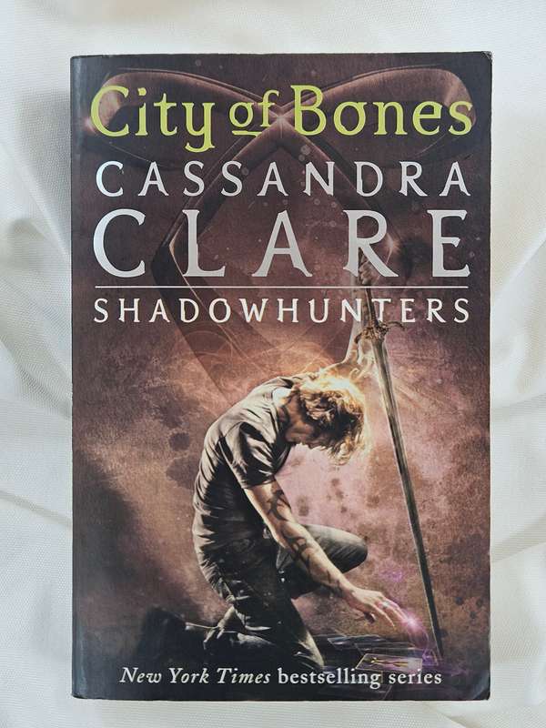 City of Bones - Shadowhunters (Book 1) by Cassandra Clare - Paperback
