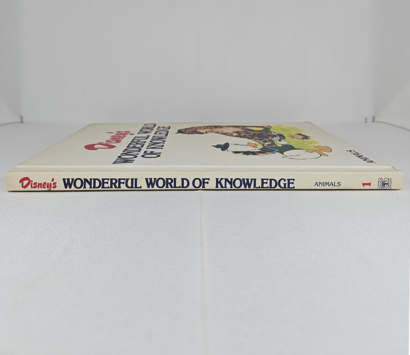 Disney's Wonderful World of Knowledge: Animals (Book 1) by Sergio Frugis - Hardback