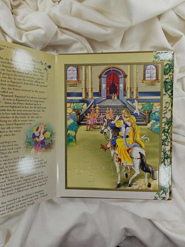 Fairy Tale Jigsaw (Puzzles & Stories): Snow White, Rumplestilskin, Rapunzel - Hardback