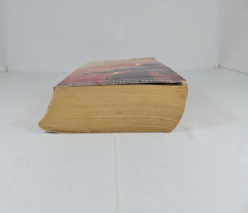 Different Seasons by Stephen King - Paperback