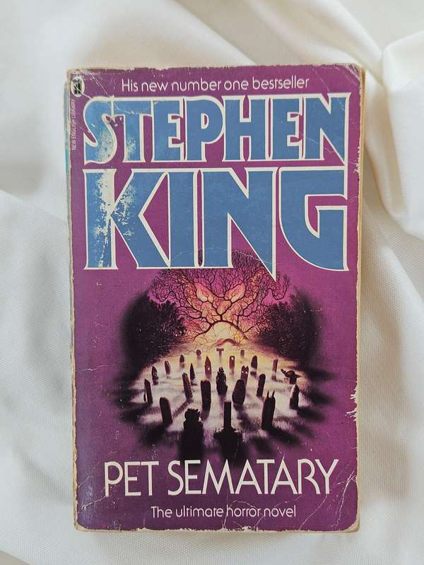 Pet Sematary by Stephen King - Paperback