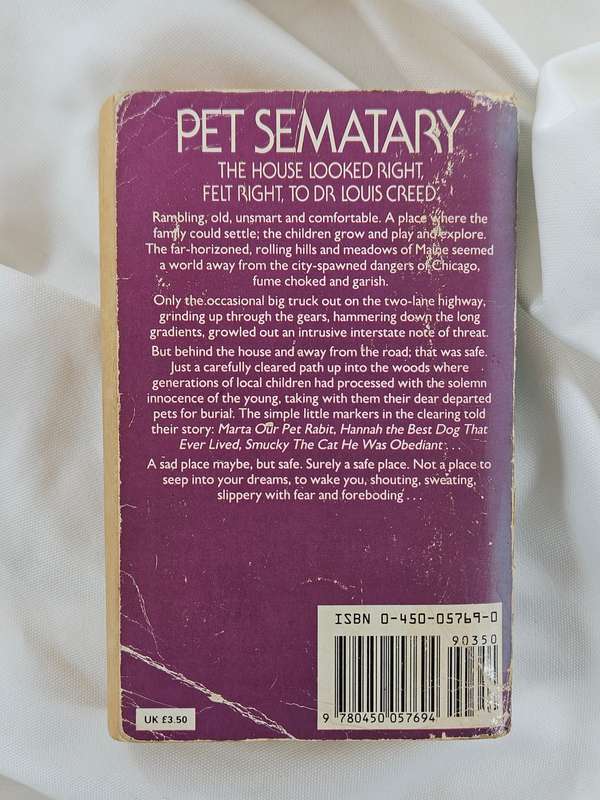 Pet Sematary by Stephen King - Paperback