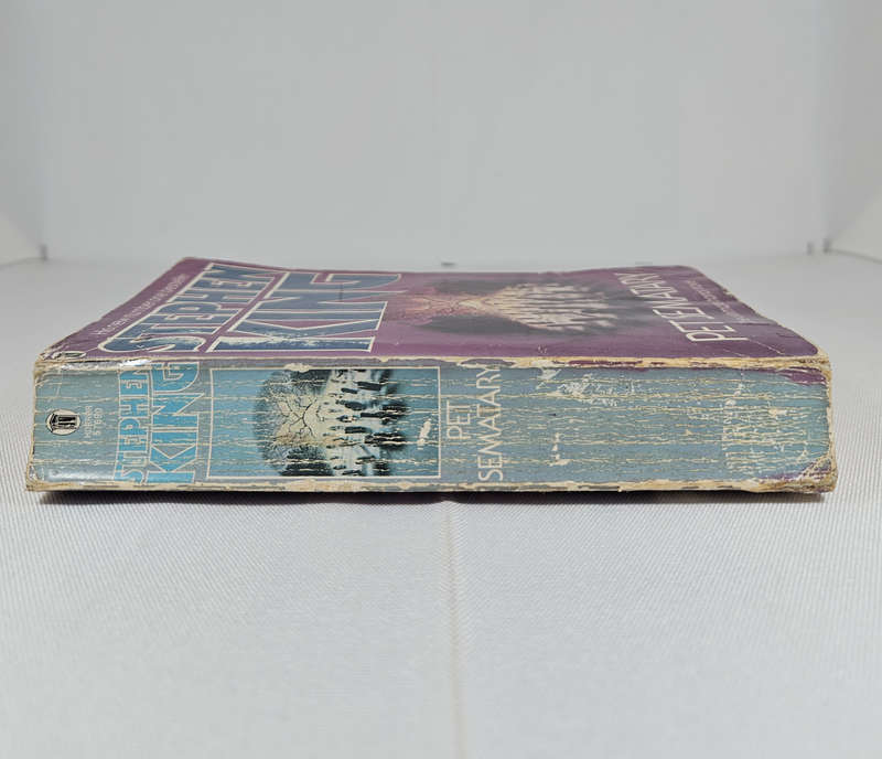 Pet Sematary by Stephen King - Paperback