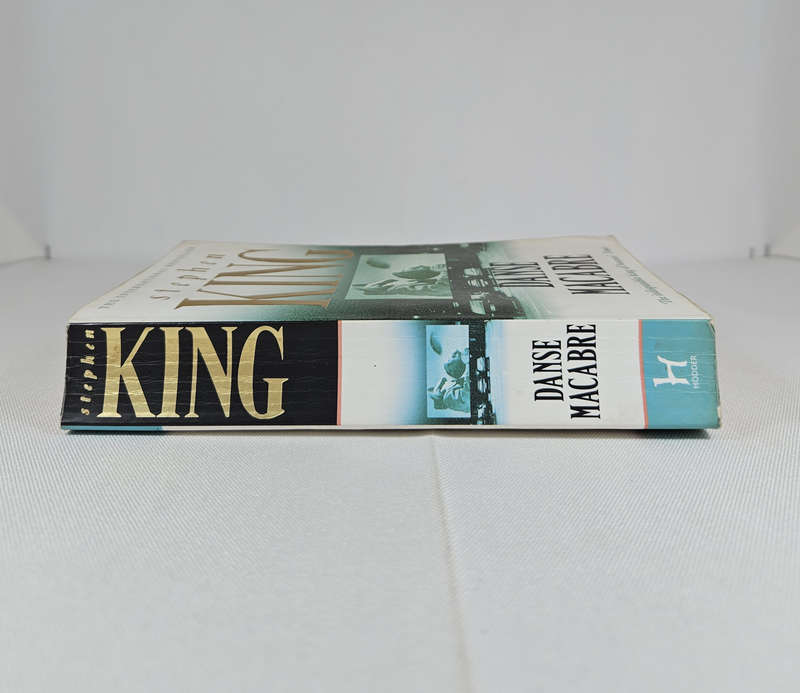 Danse Macabre by Stephen King - Paperback
