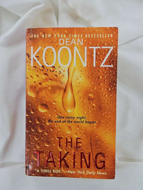 The Taking by Dean Koontz - Paperback