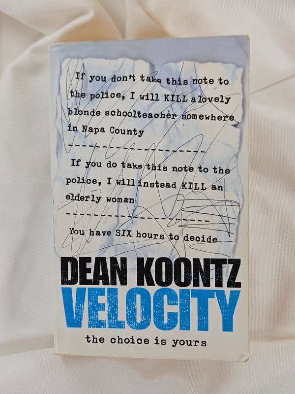 Velocity by Dean Koontz - Paperback