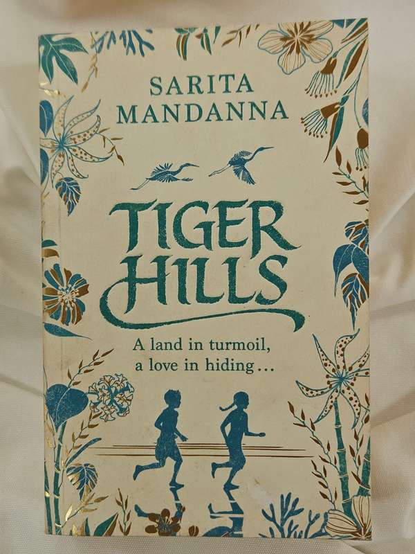 Tiger Hills by Sarita Mandanna - Paperback