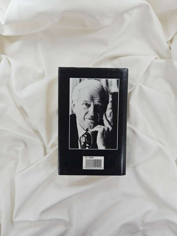 Nothing Lasts Forever by Sidney Sheldon - Hardback