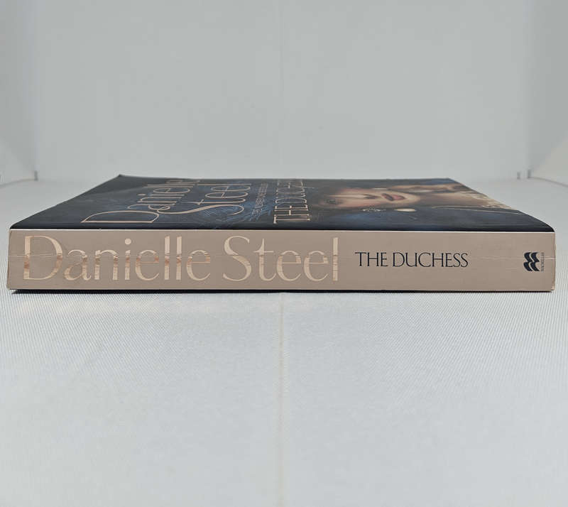 The Duchess by Danielle Steel - Paperback