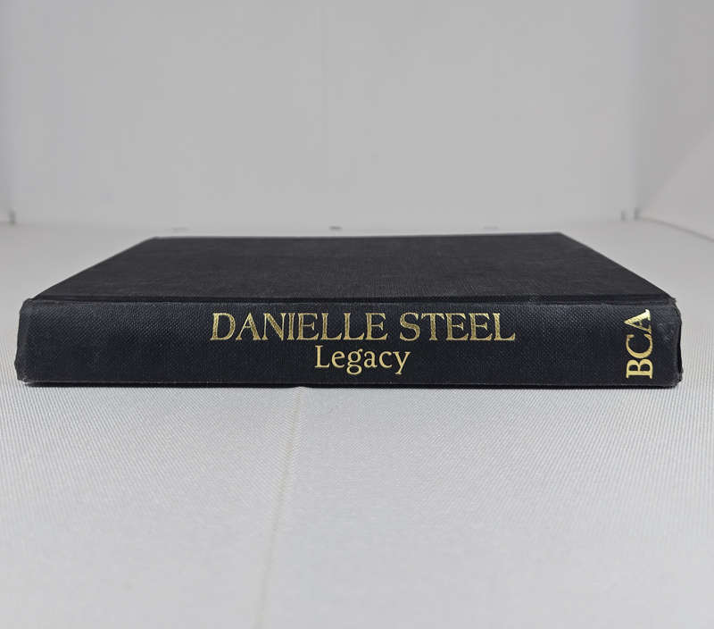 Legacy by Danielle Steel - Hardback