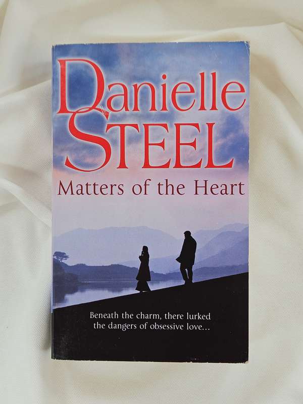 Matters of the Heart by Danielle Steel - Paperback