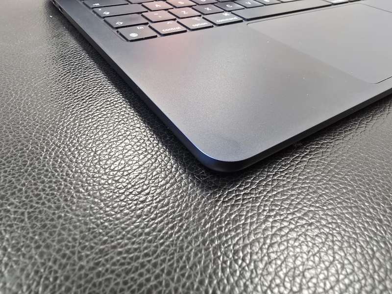 Apple MacBook Air 13, M2: 8Gb Unified Memory, 512Gb SSD Storage