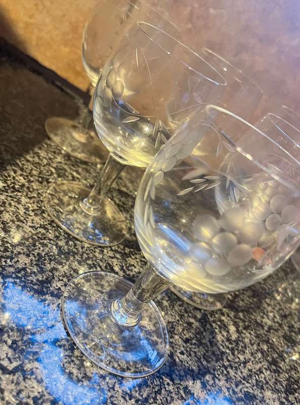 Glasses grape etched x6