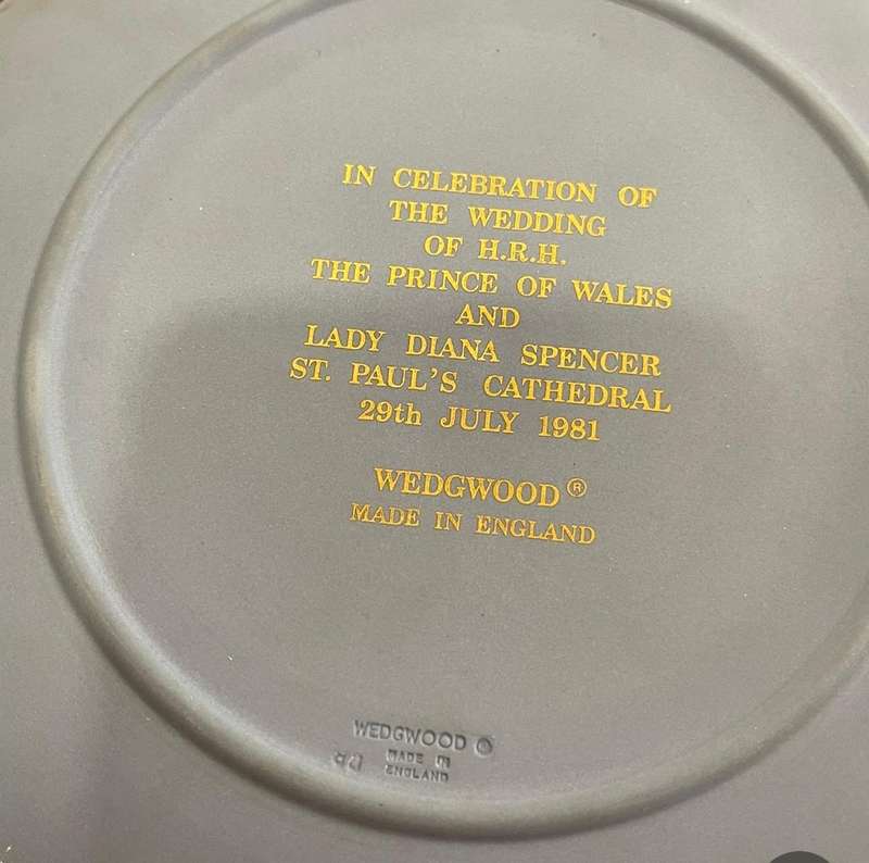 Plate display Wedgwood