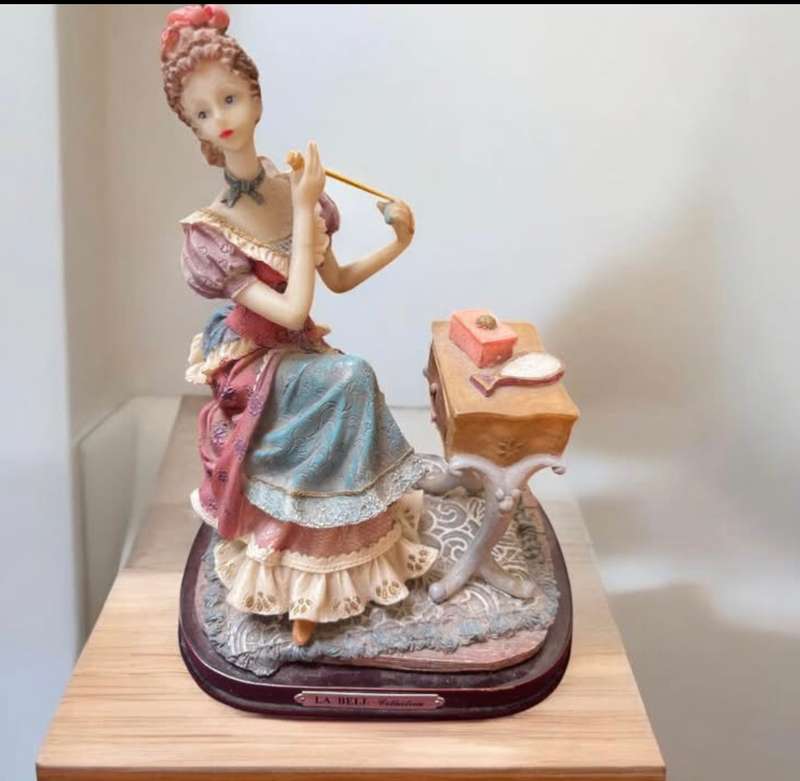 Ornament/ figurine