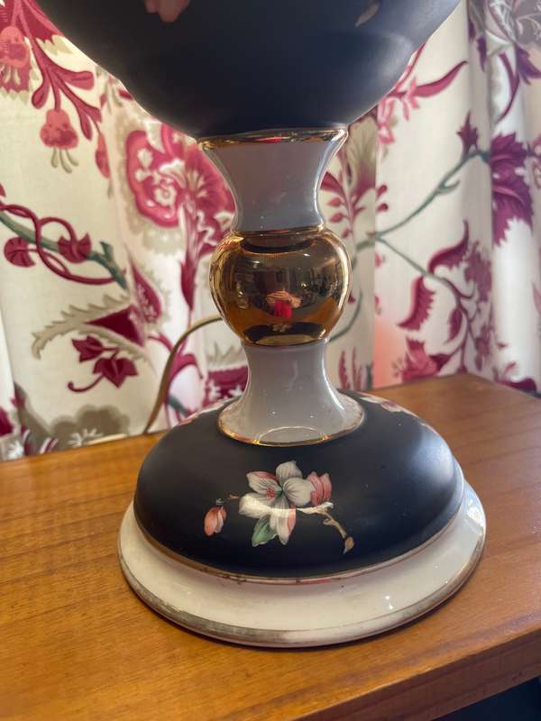 Lamp porcelain