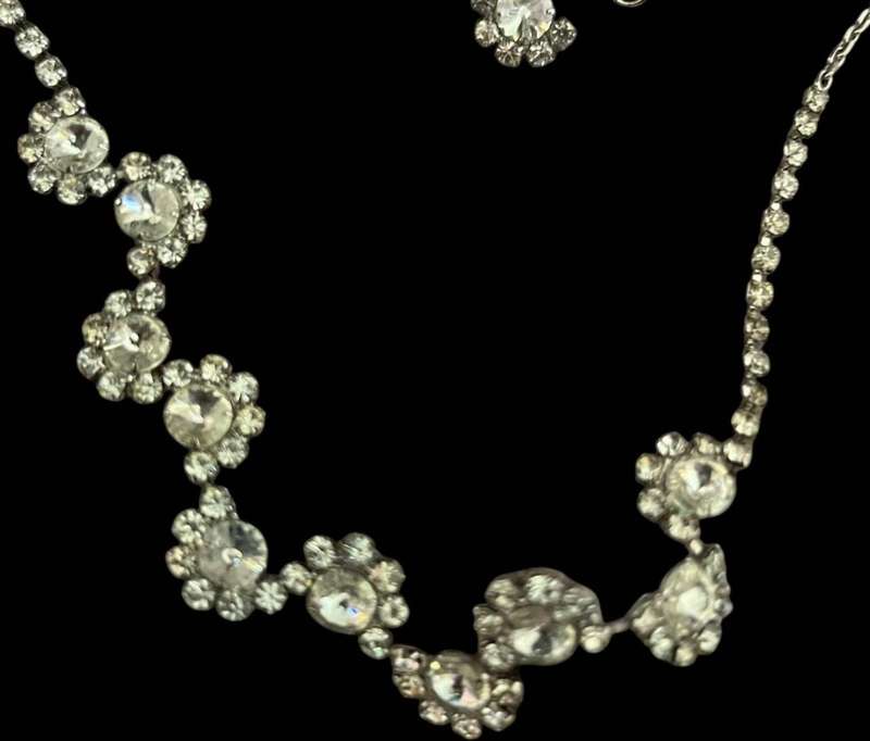 Earrings necklace set Richelieu