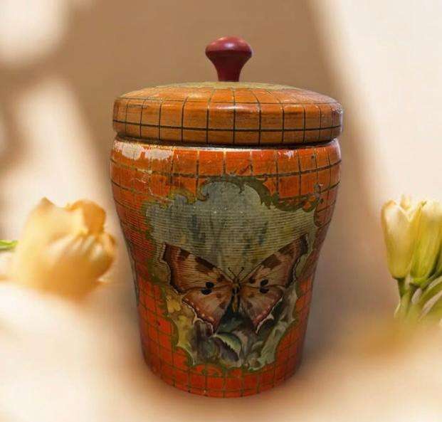 Ornament tin