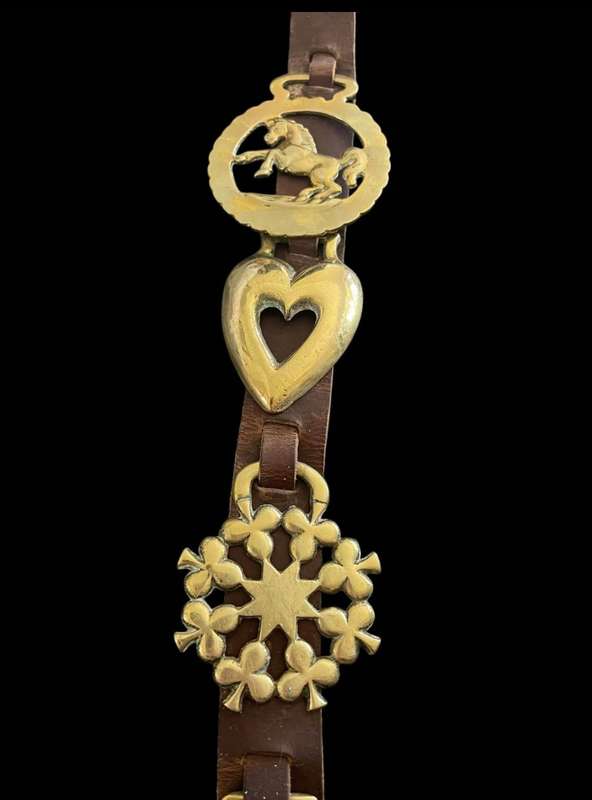 Brasses strap