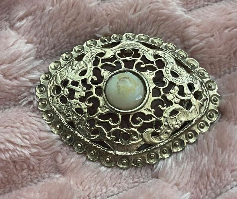 Brooch vintage