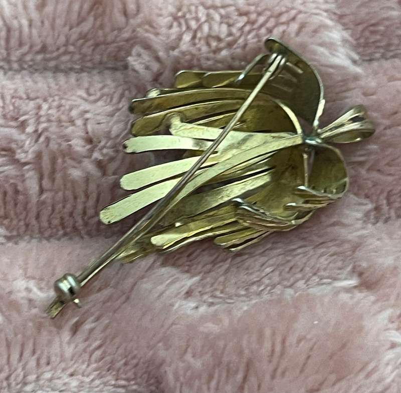 Brooch vintage