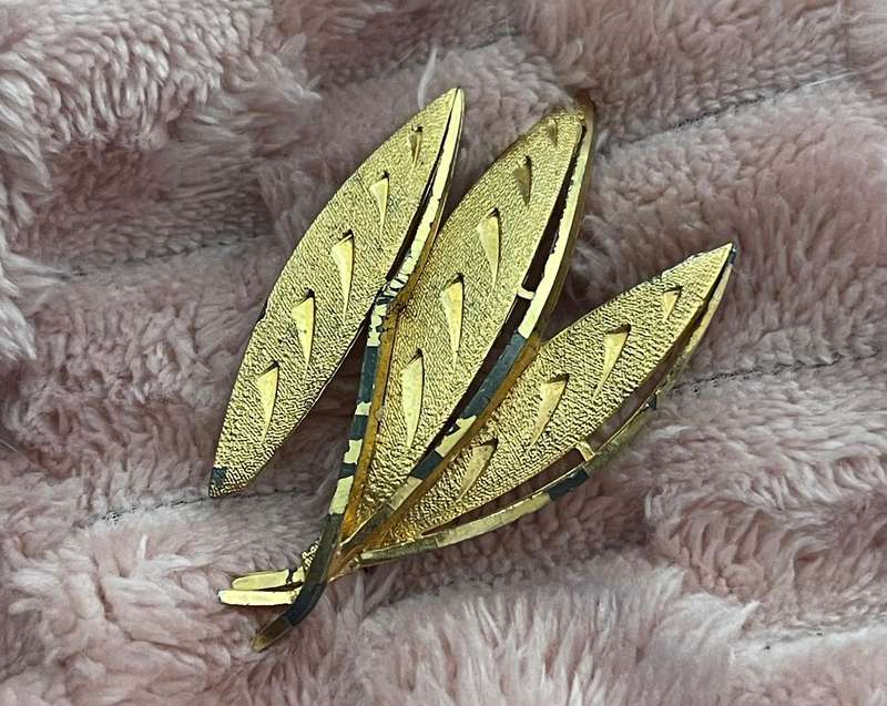 Brooch vintage