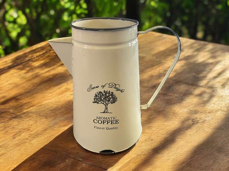 coffee pot/vase enamel