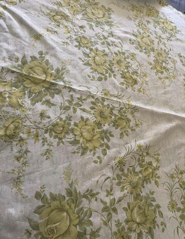 Tablecloth round vintage