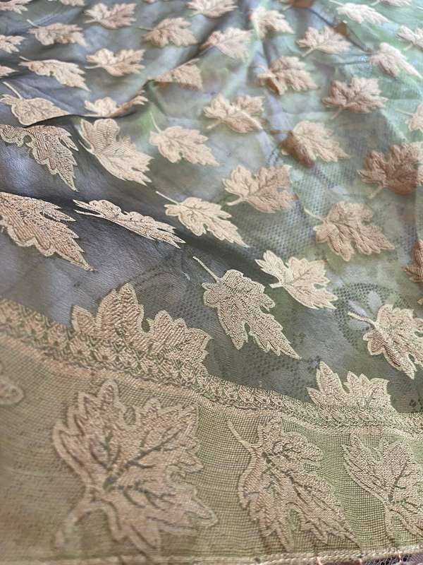 Table centre piece/ overlay/tablecoth(7)each