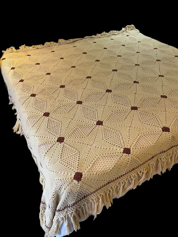 Blanket crochet coffee coloured