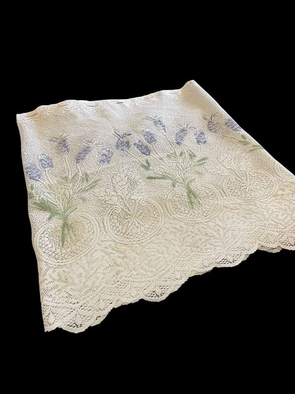 Curtain frill lavender