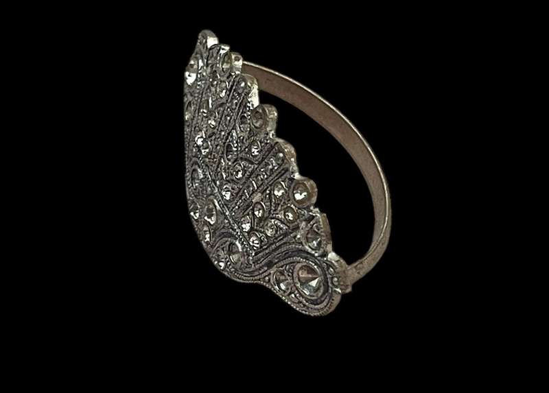 Scarf clip marcasite