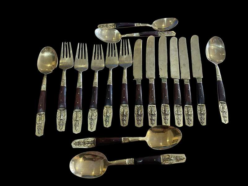 Cutlery set brass