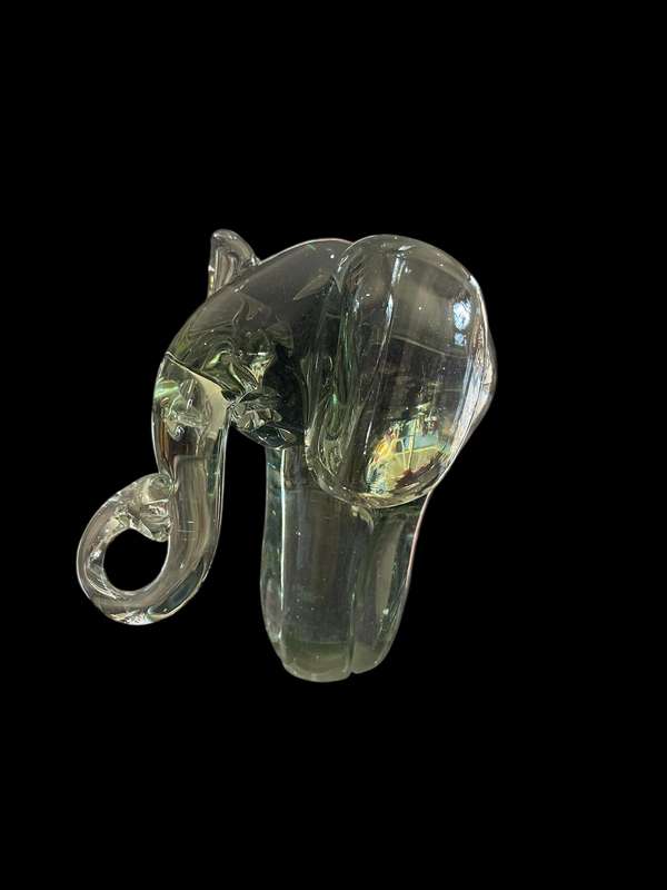 Ornament glass elephant