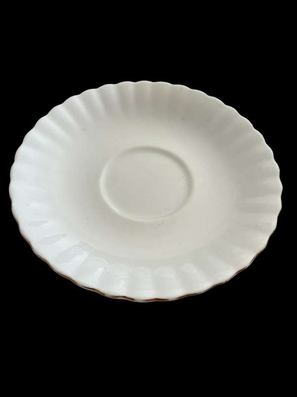 Saucer Royal Albert Val D Or