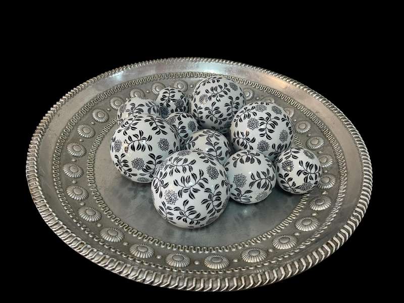 Ornament porcelain balls large each